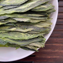 Laden Sie das Bild in den Galerie-Viewer, 2024 Early Spring &quot;Tai Ping Hou Kui&quot; (Taiping Houkui / Kowkui) A++++ Grade, Green Tea, Lv Cha, AnHui Province.