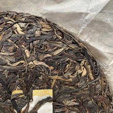 Cargar imagen en el visor de la galería, 2020 QianYun &quot;Ban Zhang Wu Zhai&quot; (5 Villages of Banzhang region) Cake 357g Puerh Raw Tea Sheng Cha