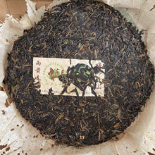 Load image into Gallery viewer, 2003 LiuDaChaShan &quot;Yi Bang - Ye Sheng Cha&quot; (Yibang Mountain - Wild Tea ) Cake 357g Puerh Raw Tea Sheng Cha