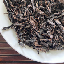 Carica l&#39;immagine nel visualizzatore di Gallery, [03.29.2024 Updated] Spring &quot;BAI RUI XIANG&quot; (Hundred Daphne) Medium-heavy Roasted (A+++++ Grade) Wuyi Yancha Oolong Tea