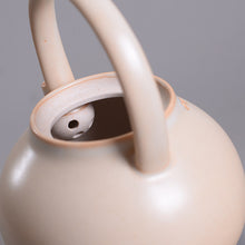 Cargar imagen en el visor de la galería, Chaozhou Soda Glazed Sha Diao Water Kettle 690ml king tea mall