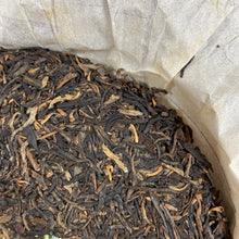 Load image into Gallery viewer, 2015 DaYi "7542" Cake  1st Batch 357g Puerh Sheng Cha Raw Tea