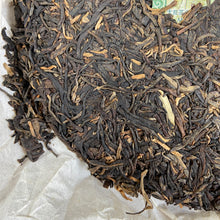 Load image into Gallery viewer, 2015 DaYi "7542" Cake  1st Batch 357g Puerh Sheng Cha Raw Tea