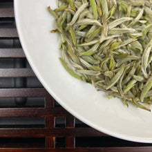 Carica l'immagine nel visualizzatore di Gallery, 2026 Early Spring "Bai Hao Yin Zhen - Tou Cai" (White Hair Silver Needle - 1st Picking) A+++++ Grade, White Tea, Fuding, Fujian Province