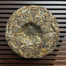 Carica l&#39;immagine nel visualizzatore di Gallery, 2023 KingTeaMall Spring &quot;Jing Gu&quot; (Jinggu) Big Tree 100g Cake Puerh Sheng Cha Raw Tea