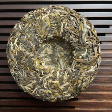 Cargar imagen en el visor de la galería, 2023 KingTeaMall Spring &quot;Xi Niu Tang&quot; (Xiniutang) Big Tree 100g Cake Puerh Sheng Cha Raw Tea