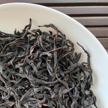 Carica l&#39;immagine nel visualizzatore di Gallery, 2023 Spring FengHuang DanCong &quot;Lao Cong- Ya Shi Xiang&quot; (Old Tree - Duck Poop Fragrance) A++++ Grade, Heavy Roasted Oolong, Loose Leaf Tea, Chaozhou