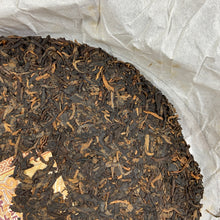 Load image into Gallery viewer, 2014 DaYi "7262" Cake 357g Puerh Shou Cha Ripe Tea