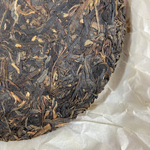 Load image into Gallery viewer, 2014 XiaGuan "Lv Da Shu" (Big Green Tree - Tea EXPO 2014) Cake 357g Puerh Sheng Cha Raw Tea