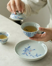 Charger l'image dans la galerie, Handmade Glazed Porcelain Vintage-Style Pomegranate "Gaiwan, Tray, Saucer, Cup, Pitcher, Waste Water Jar", Qinghuaci White and Blue China Gongfu Teawares - King Tea Mall - photo 4