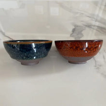 Load image into Gallery viewer, JianZhan Hong / Lan Zhe Hu Ban (Red/Blue Pelican Spot) Tea Cup