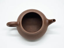 Load image into Gallery viewer, Yixing "Ai Li" (Plump Pear-shaped) Teapot 180ml, "Zi Ni" Clay / Mud