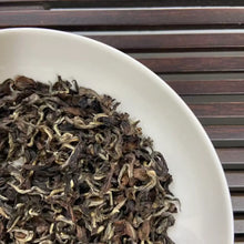 Load image into Gallery viewer, [New Benchmark] 2025 Summer "Dong Fang Mei Ren" (Oriental Beauty) A++++ Grade, Loose Leaf, Taiwan Oolong Tea