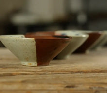 Load image into Gallery viewer, Rustic Blue and White Porcelain, 120-150cc Gaiwan, Tea Cup, 2 Variations. - photo 9