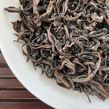 Load image into Gallery viewer, Spring Rou Gui Heavy Roasted (A++ Grade) Wuyi Yancha Oolong Tea - photo 3