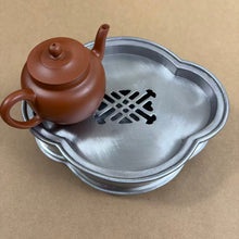 Load image into Gallery viewer, Yan Ji Li "Hai Tang Hua" (Crabapple Blossoms) Handmade Tin Tea Tray / Saucer / Board — Chaozhou Gongfu Teaware - King Tea Mall - photo 9