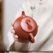 Carica l'immagine nel visualizzatore di Gallery, Yixing "Shi Piao" 135ml, 7 Spout Holes Teapot in "Zhao Zhuang Zhu Ni" (Zhaozhuan Village Red Clay) - King Tea Mall - photo 5