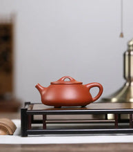 Carica l'immagine nel visualizzatore di Gallery, Yixing "Shi Piao" 135ml, 7 Spout Holes Teapot in "Zhao Zhuang Zhu Ni" (Zhaozhuan Village Red Clay) - King Tea Mall - photo 8