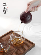 Cargar imagen en el visor de la galería, Dayi &quot;Ju Lun Zhu&quot; Half-Handmade Yixing Teapot in Zi Ni Clay