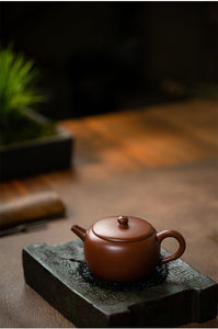 Yixing "Ping Guo" (Apple) Teapot in Xiao Mei Yao Zhu Ni Clay