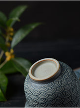 Cargar imagen en el visor de la galería, Handmade &quot;Gai Wan &quot;160ml, Qinghuaci, Blue and White China Porcelain from Jingde Town. Gaiwan.