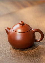 Laden Sie das Bild in den Galerie-Viewer, Yixing &quot;Wen Dan&quot; Teapot 100ml, Zhu Ni, Red Mud