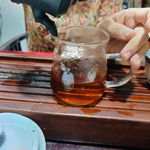 Load image into Gallery viewer, 2001 Liming 431301 (Green Mark) Cake 357g Puerh Raw Tea Sheng Cha - photo 2