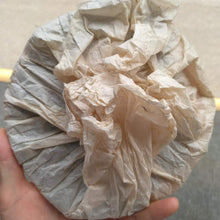 Load image into Gallery viewer, 2004 TianXiang Yi Wu Zheng Shan (Yiwu - Mountain) Cake 357g Puerh Sheng Cha Raw  - photo 10