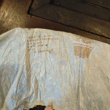 Load image into Gallery viewer, 2005 ChangTai Meng Hai Qiao Bing (Menghai Arbor Cake - Jingmai -1st Batch ) 400g - photo 8