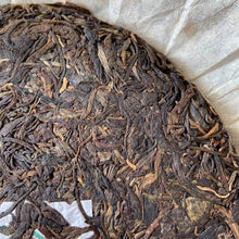 Load image into Gallery viewer, 2005 ChunHai Meng Song - Gu Cha Shan - Kong Que (Mengsong - Ancient Tea Mountain - photo 6
