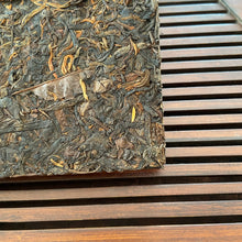 Load image into Gallery viewer, 2006 ChangTai Tian Xia Tong An (HK Tongan Lion Brick) 250g Puerh Sheng Cha Raw T - photo 8