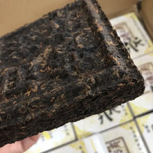 Carica l'immagine nel visualizzatore di Gallery, 2006 LaoTongZhi Pu Er Fang Zhuan (Square Brick) 200g Puerh Ripe Tea Shou Cha - photo 2