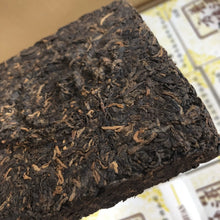 Carica l'immagine nel visualizzatore di Gallery, 2006 LaoTongZhi Pu Er Fang Zhuan (Square Brick) 200g Puerh Ripe Tea Shou Cha - photo 3
