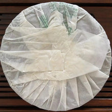 Load image into Gallery viewer, 2006 XingHai Ya - Yi Wu Qiao Mu ( Court Hymns - Yiwu Arbor Tree) Cake 400g Puerh - photo 2