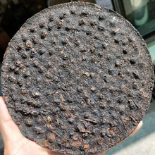 Load image into Gallery viewer, 2010 XiaGuan "Sheng Tai Lao Shu" (Organic Old Tree) Iron Cake 357g Puerh Raw Tea Sheng Cha - King Tea Mall