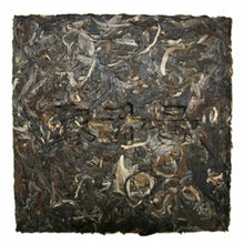 Load image into Gallery viewer, 2011 ChenShengHao "Lao Ban Zhang" Brick 200g Puerh Raw Tea Sheng Cha - King Tea Mall
