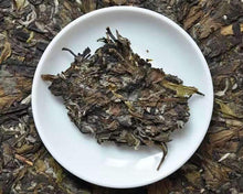 Load image into Gallery viewer, 2012 DaYi "Yan Yun" (Rock Flavor) Cake 357g Puerh Sheng Cha Raw Tea - King Tea Mall