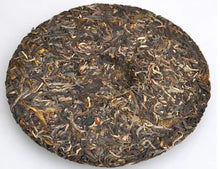 Load image into Gallery viewer, 2013 ChenShengHao "Ban Zhang Qiao Mu" (Banzhang Arbor Organic Cake) 357g Puerh Raw Tea Sheng Cha - King Tea Mall