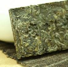 Load image into Gallery viewer, 2014 ChenShengHao "Lao Ban Zhang" Brick 200g Puerh Raw Tea Sheng Cha - King Tea Mall