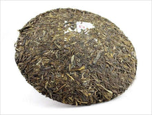Load image into Gallery viewer, 2014 DaYi "Yu Run Tian Xiang" (Jade Smoothness Heaven Fragrance) Cake 357g Puerh Sheng Cha Raw Tea - King Tea Mall