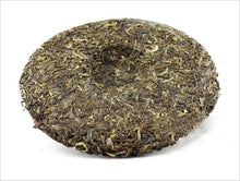 Load image into Gallery viewer, 2014 DaYi "Yu Run Tian Xiang" (Jade Smoothness Heaven Fragrance) Cake 357g Puerh Sheng Cha Raw Tea - King Tea Mall