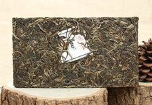 Carica l'immagine nel visualizzatore di Gallery, 2014 MengKu RongShi "100%" Brick 500g Puerh Raw Tea Sheng Cha - King Tea Mall