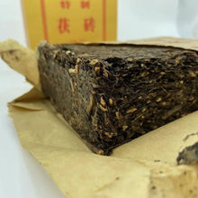 Load image into Gallery viewer, 2014 XiangYi Fu Tea Te Zhi (Special) Brick 360g Dark Tea, Fu Cha, Hunan - photo 4