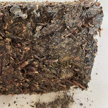 Load image into Gallery viewer, 2014 XiangYi Fu Tea Te Zhi (Special) Brick 360g Dark Tea, Fu Cha, Hunan - photo 6