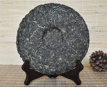 Load image into Gallery viewer, 2015 DaYi "Pu Er Yuan" (Origin of Puerh) Cake 357g Puerh Sheng Cha Raw Tea - King Tea Mall