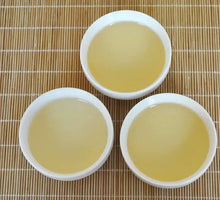 Load image into Gallery viewer, 2015 DaYi "Pu Er Yuan" (Origin of Puerh) Cake 357g Puerh Sheng Cha Raw Tea - King Tea Mall