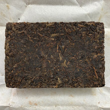 Load image into Gallery viewer, 2015 JingWei Fu Tea Jing Dian Fu Cha (Classical Fu Tea) Brick 400g Dark Tea Shaa - photo 4