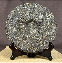 Laden Sie das Bild in den Galerie-Viewer, 2016 ChenShengHao "Han Qing"(History) Cake 357g Puerh Raw Tea Sheng Cha - King Tea Mall