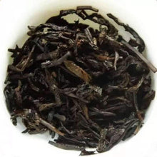 Laden Sie das Bild in den Galerie-Viewer, 2016 DaYi "Chen Xiang Hou Yun" (Aged Flavor Thick Rhythm) Brick 2000g Puerh Shou Cha Ripe Tea - King Tea Mall
