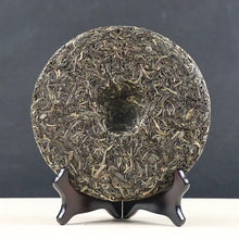 Laden Sie das Bild in den Galerie-Viewer, 2016 MengKu RongShi "Mu Shu Cha" (Mother Tree) Cake 500g Puerh Raw Tea Sheng Cha - King Tea Mall